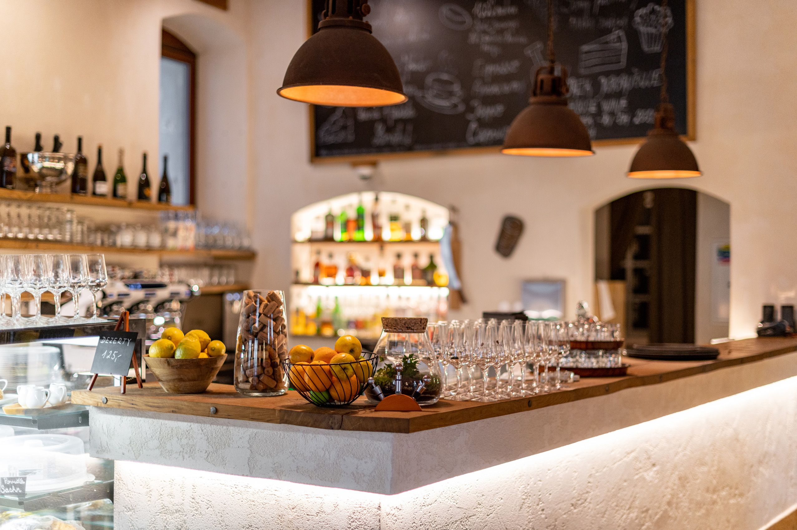 KOREK vinný bar & restaurace